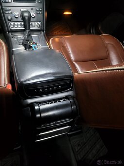 Stredová opierka Volvo XC 90