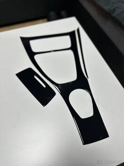 E90 E91 E92 E93 čierny lesklý dekor