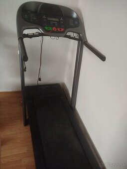 Inteligentný bežecký pás T520B 13 km/h 43 x 121 cm