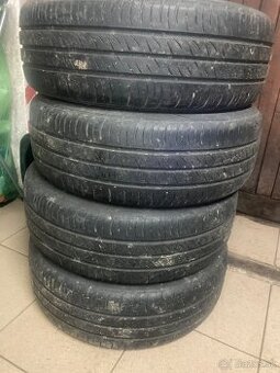 185/60R15