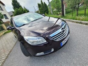 Opel INSIGNIA Sport tourer 4x4 - 1