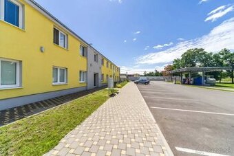 Malacky, Tovarenska ul. - obchodne priestory/ kancelarie