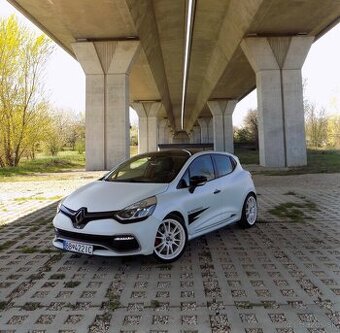 Renault Clio RS 4 Trophy 220 EDC