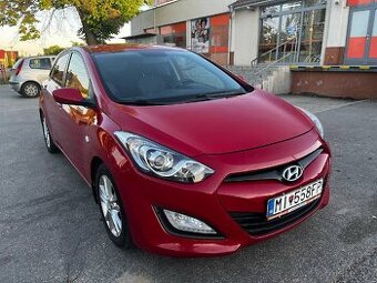 Hyundai i30 1.6i (88 kW), 2014