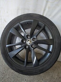 5x112,r17,7J,et49,originál Škoda -TOP stav