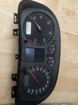 Predám originálne budíky z VW Golf 4.
