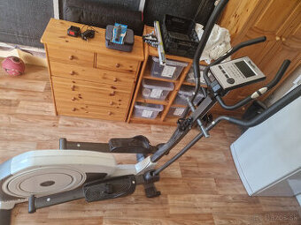 Eliptický trenažér Housefit motio 70