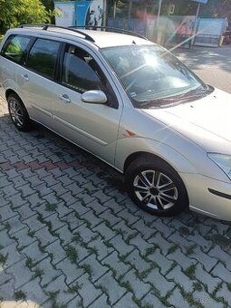 FORD FOCUS - 1