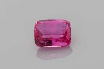 💎 Prírodný ružový zafír s certifikátom GIA – 1,50 ct 💎