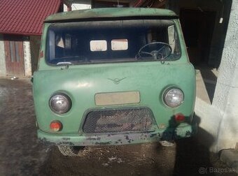 Predám UAZ 452