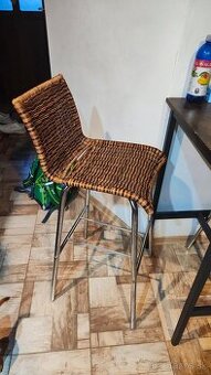 Barový stôl a stolicky