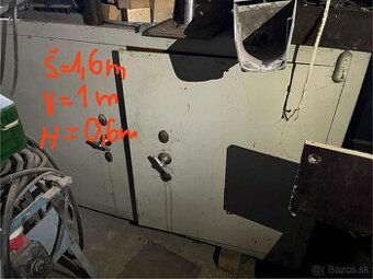 Trezorová skriňa - 1