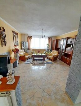 Dvojpodlažný 5 izb rodinný dom v Plaveckom Štvrtku - 1