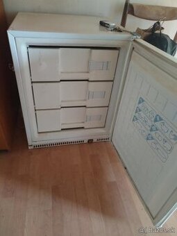 Používaná Mini Mraznička