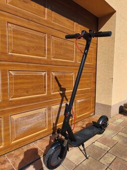 Predám novú elektrickú kolobežku MK083