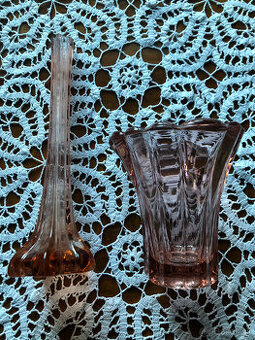 retro vázy a košík - ružové sklo