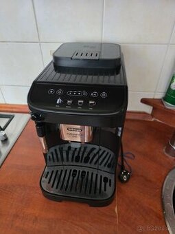 Kavovar Delonghi Ecam