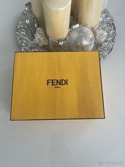 Fendi krabicka