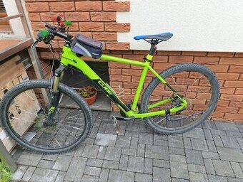 Horský bicykel CUBE 29" nová cena 350 eur