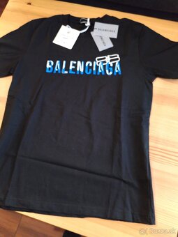 Tricko Balenciaga