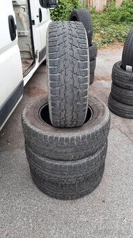 235/65r16C 121/119R Nokian zimne