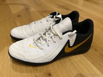 Nike Phantom veľkosť 40