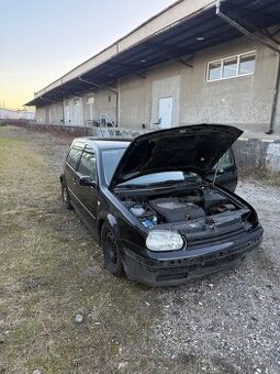 Rozpredám Golf IV 4-motion 2.0 85kw na náhradné diely