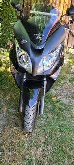 Maxi skúter HONDA SWT 400