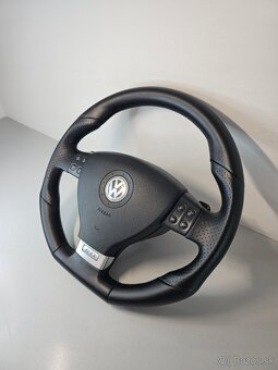 GTI kožený multifunkčný volant s radením F1