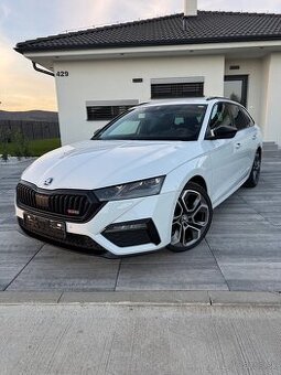 Škoda Octavia RS Plus Combi 4x4 147KW Kamera/Ťažné/DCC/Virtu