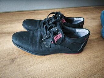 Spoločenské topánky veľ 39 Zn. Lasocki