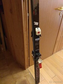 Darujem Lyže a lyžiarky