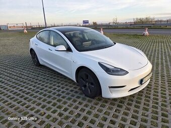 Tesla model 3 Long Range 366 kw