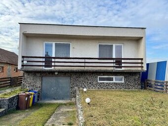 Priestranný a slnečný 4-izbový dom – Mýtna Nová Ves