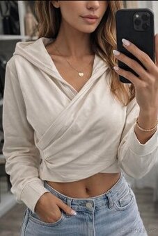 ŠTÝLOVÁ MODALOVÁ MIKINA značky OYSHO