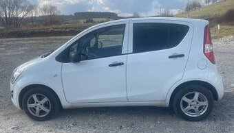 Suzuki SPLASH, 68000km, klima, servisovane,LETNE+ZIMNEpneu