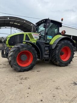 Traktor claas axion 960