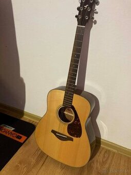 Gitara Yamaha FG 700S