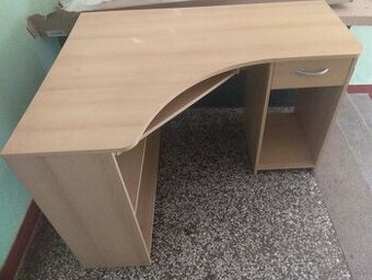 Počítačový stolík  darujem