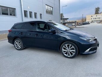 Toyota Auris 2016, 1.6i, automat
