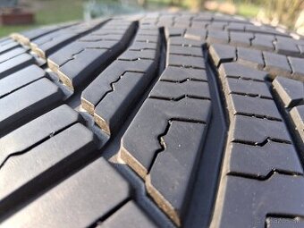 245/45 r19 celorocné pneu