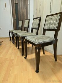 Stoličky z masívneho dreva