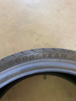 Predám goodyear eagle f1 R20