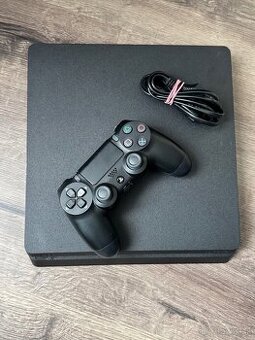 Playstation 4. 872GB