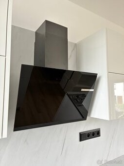 Predám digestor Bosch DWK65DK60 – ako nový, v záruke
