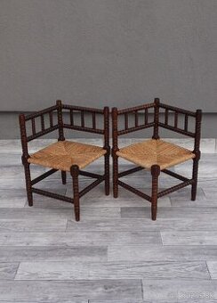 Set rohových francúzskych kresiel.