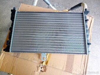 Lancia delta chladic vody TA444 - 1