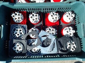 125 a šikmé panelové koncovky