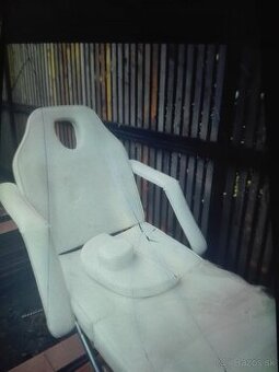 Kozmetickehydr kreslo