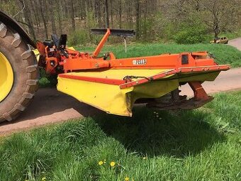 Skladacia kosačka na trávu Fella SM